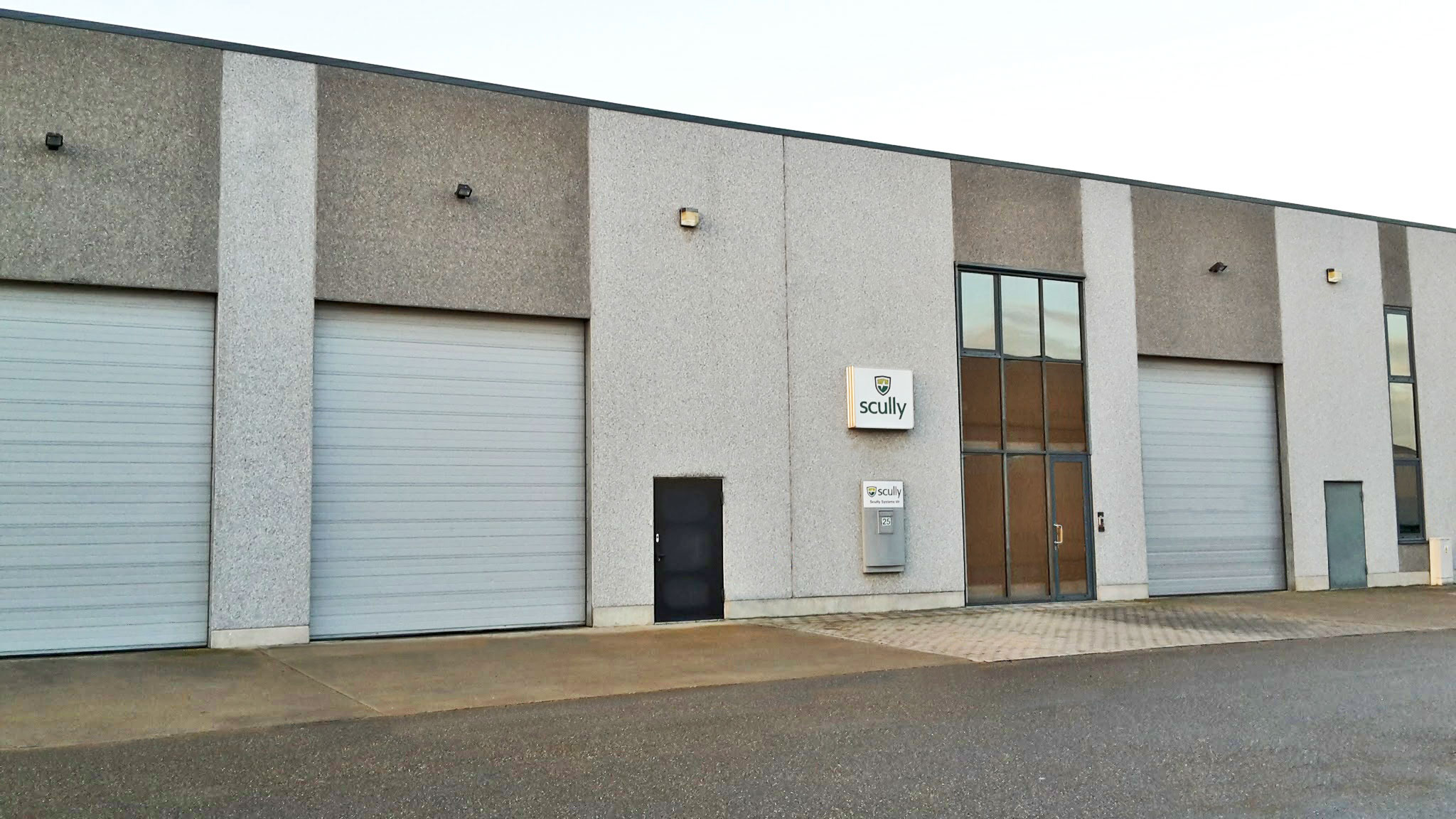 Scully Signal Company's new Belgium office located in Mechelen. Scully Systems NV serves Europe and Africa from this state-of-the-art facility.